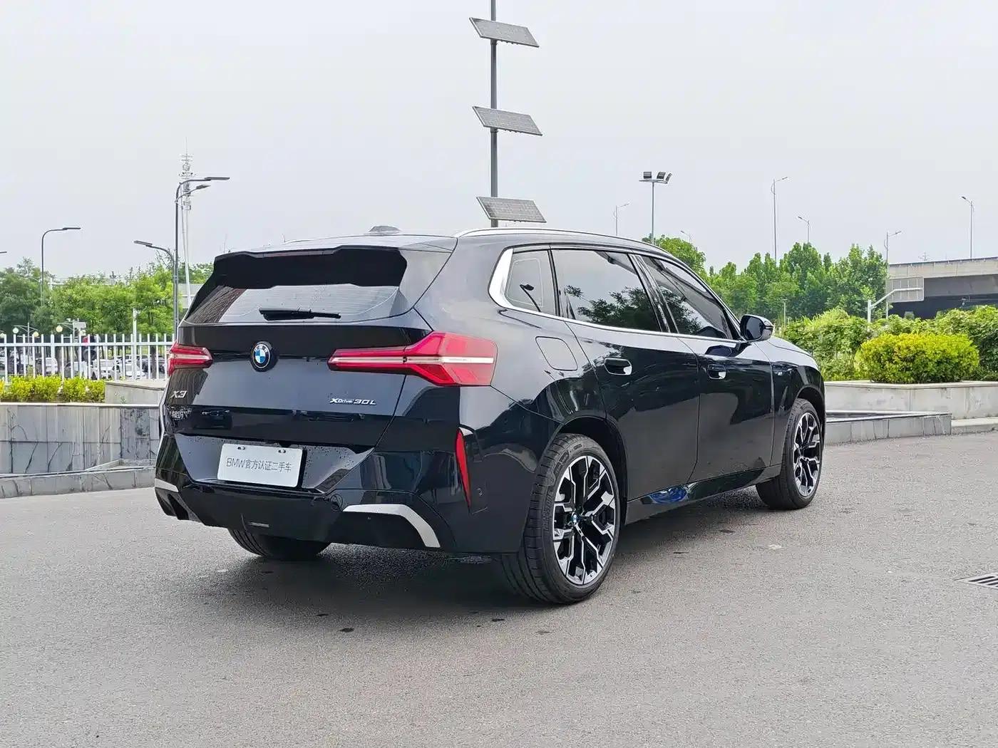 BMW X3 2025 xDrive30L Leading Edition M Sport Package — миниатюра 4