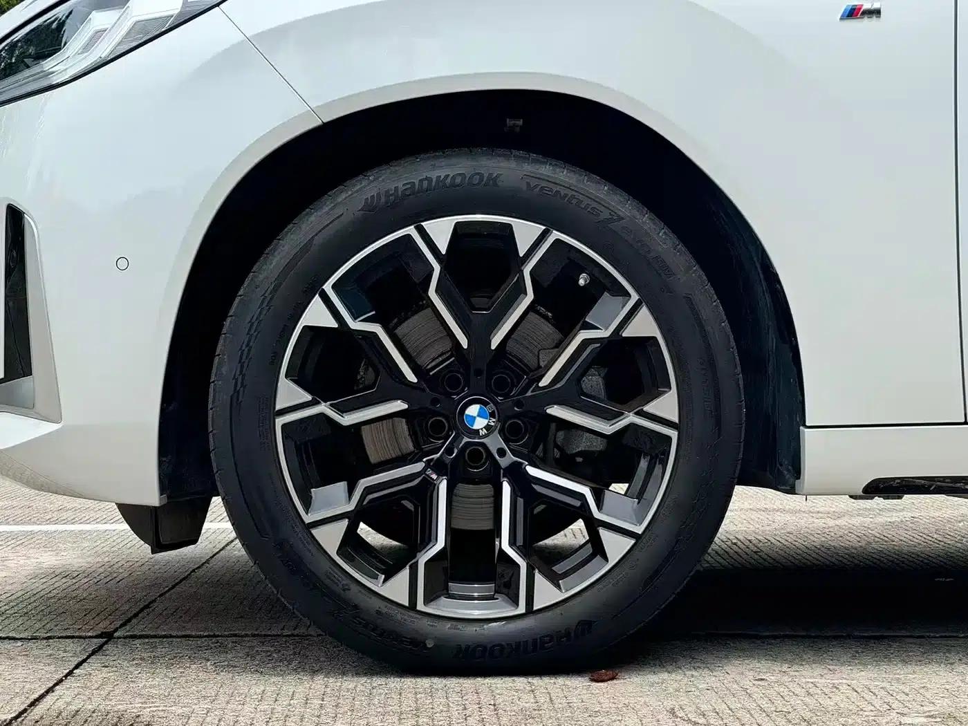 BMW X3 2025 xDrive30L Leading Edition M Sport Package — миниатюра 18