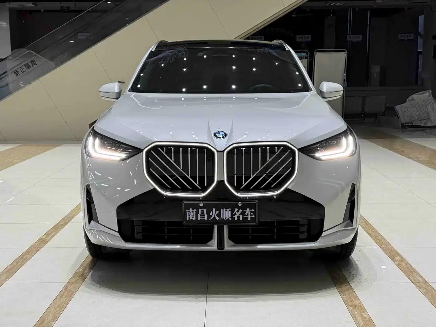 BMW X3 2025 xDrive30L Leading Edition M Sport Package — миниатюра 2