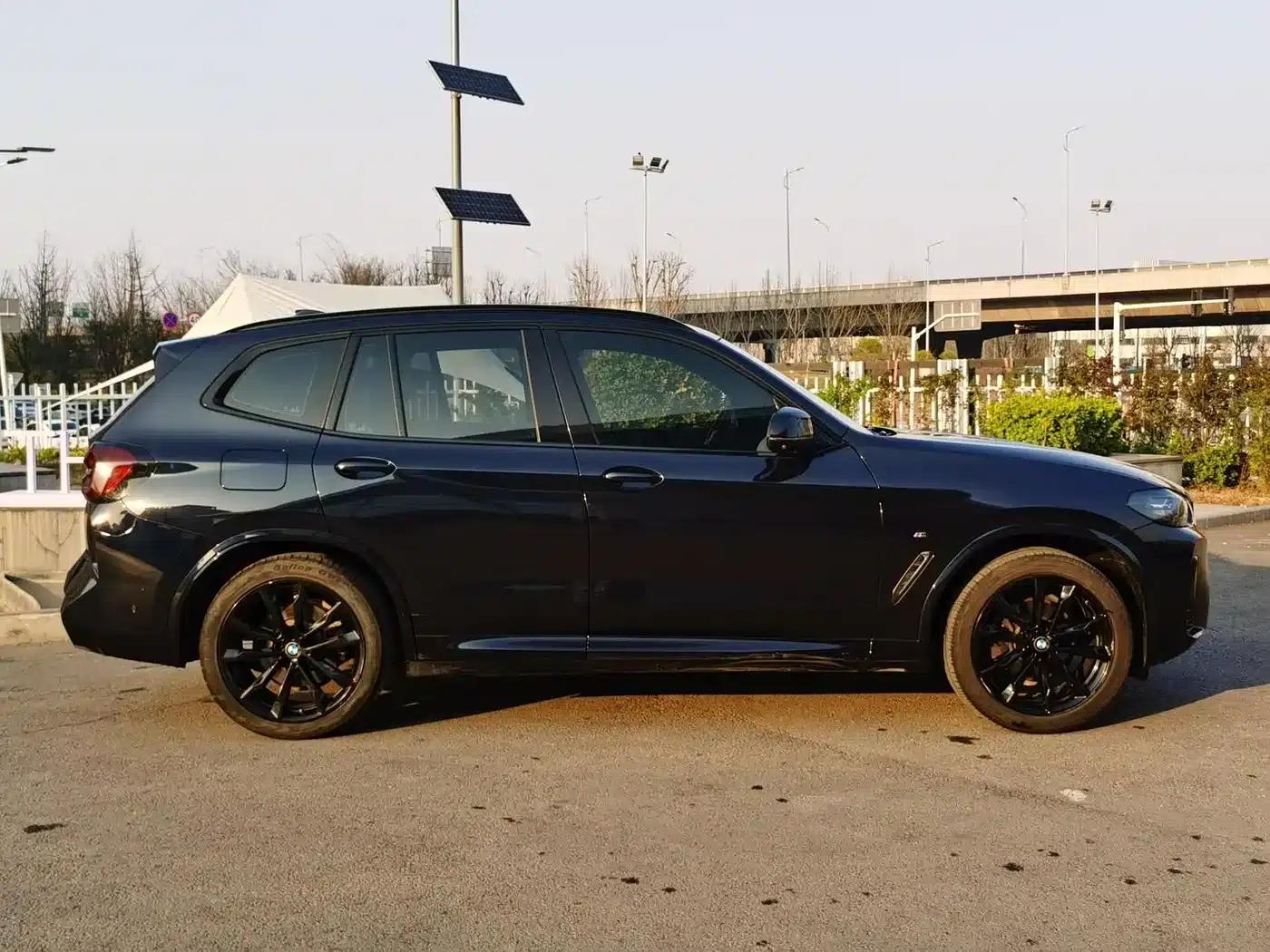 BMW X3 2022 xDrive30i Luxury M Sport Package — миниатюра 7