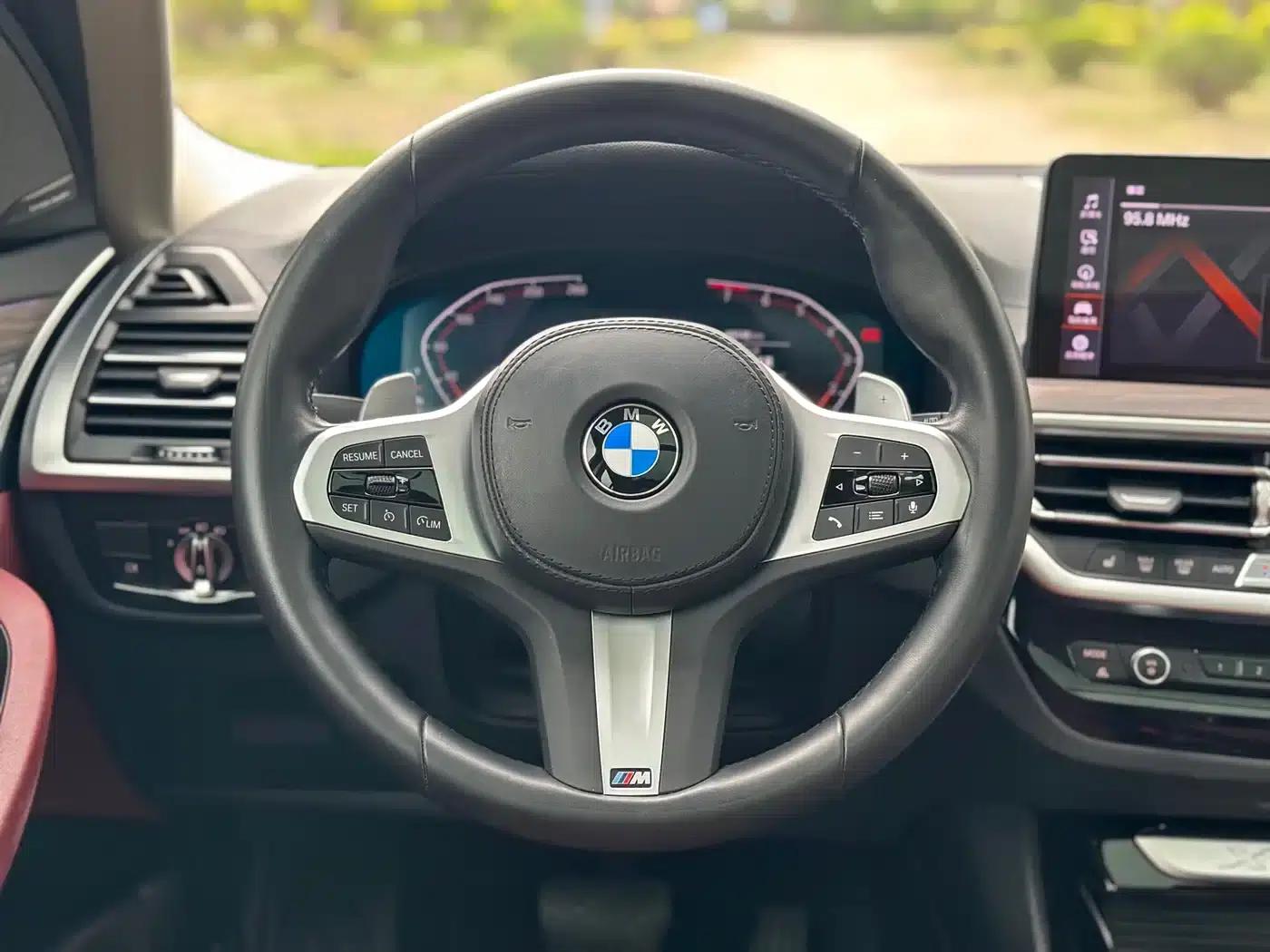 BMW X3 2022 xDrive30i Leading Edition M Sport Package — миниатюра 5