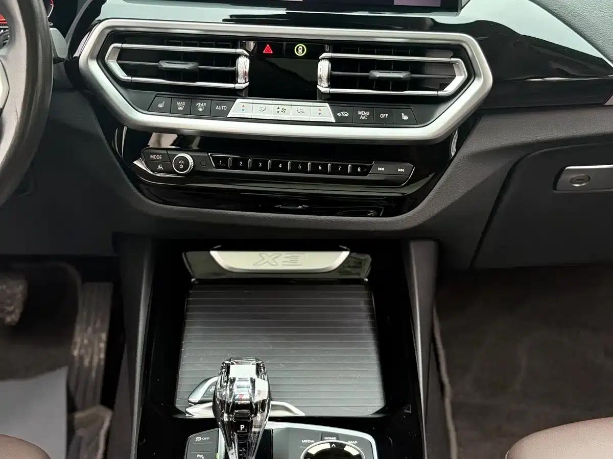 2022 BMW X3 xDrive25i M Sport Package — миниатюра 16