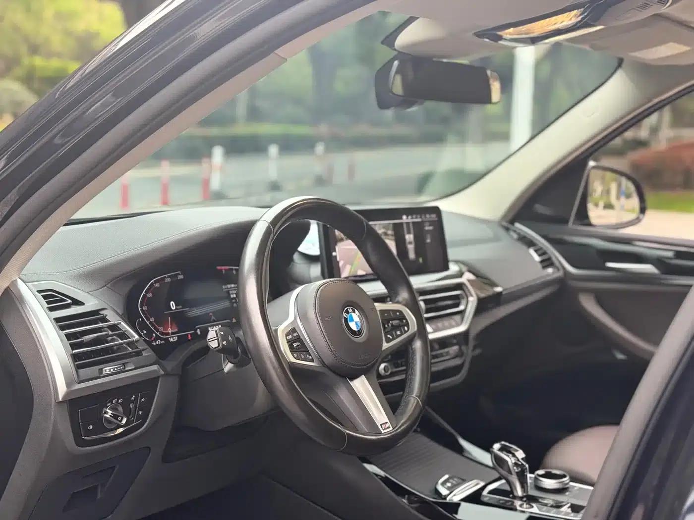 2022 BMW X3 xDrive25i M Sport Package — миниатюра 22