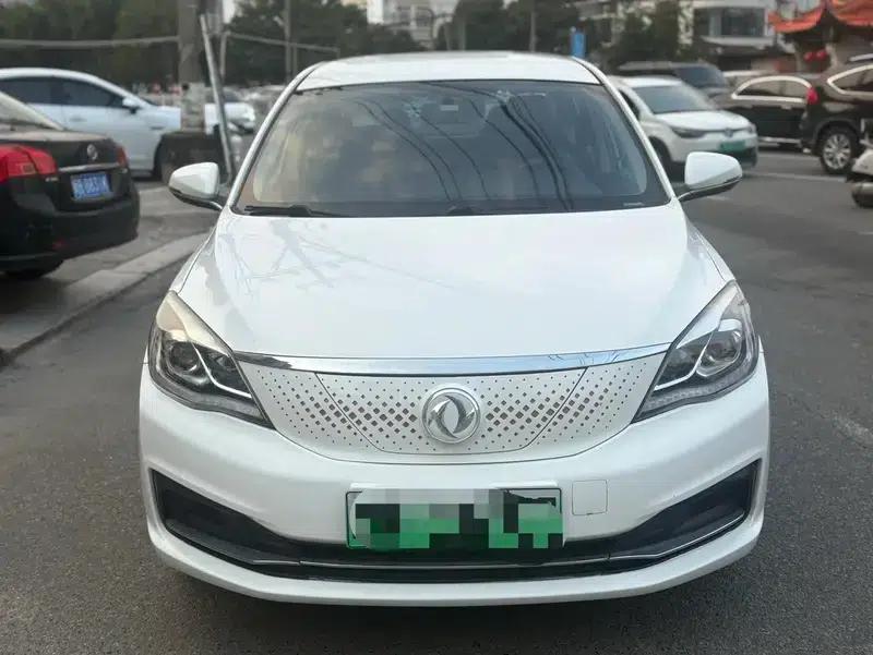 Dongfeng Fengshen E70 2022 500 Super Enjoy Edition — миниатюра 2