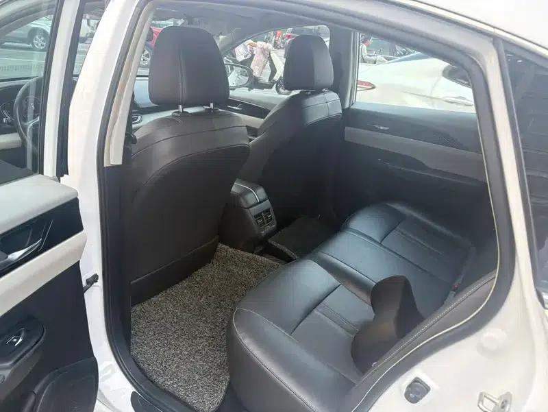 Dongfeng Fengshen E70 2022 500 Super Enjoy Edition — миниатюра 9