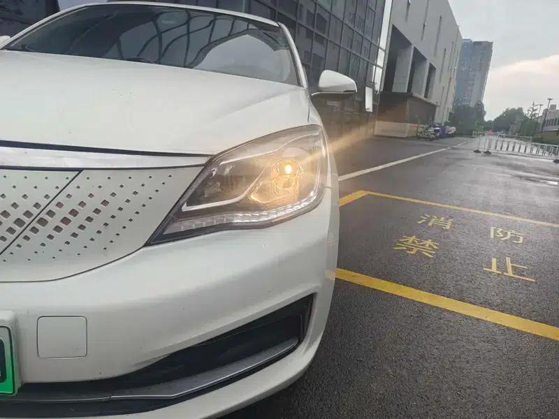 Dongfeng Fengshen E70 2022 500 Super Enjoy Edition — миниатюра 6