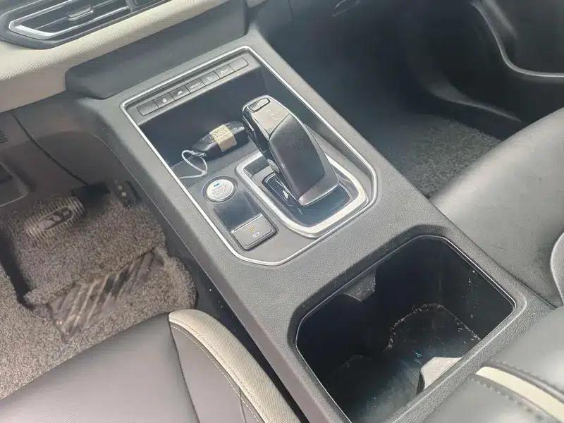 Dongfeng Fengshen E70 2022 500 Super Enjoy Edition — миниатюра 9