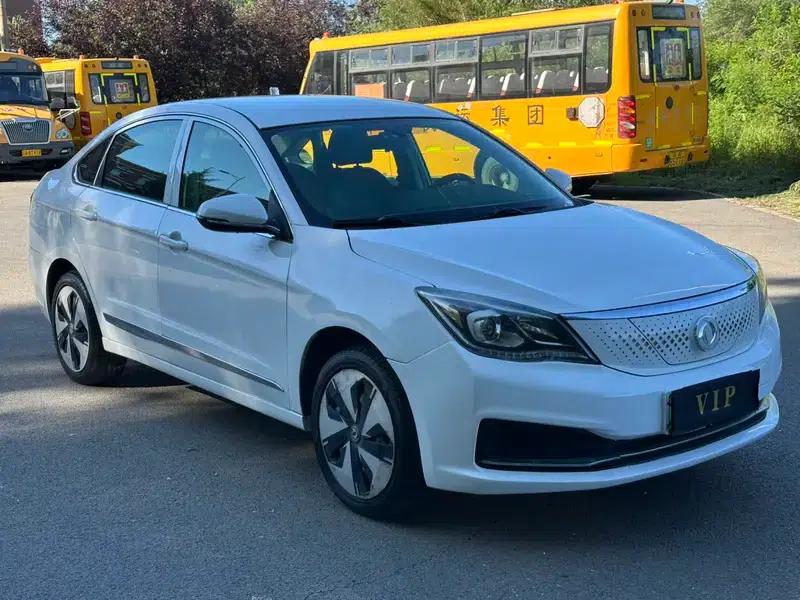 Dongfeng Fengshen E70 2021 Facelift 500 Super Enjoy Edition — миниатюра 3