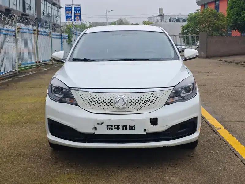 Dongfeng Fengshen E70 2022 500 Super Enjoy Edition 110kW — миниатюра 2