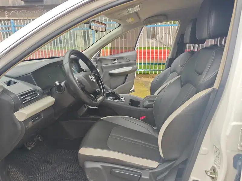 Dongfeng Fengshen E70 2022 500 Super Enjoy Edition 110kW — миниатюра 12