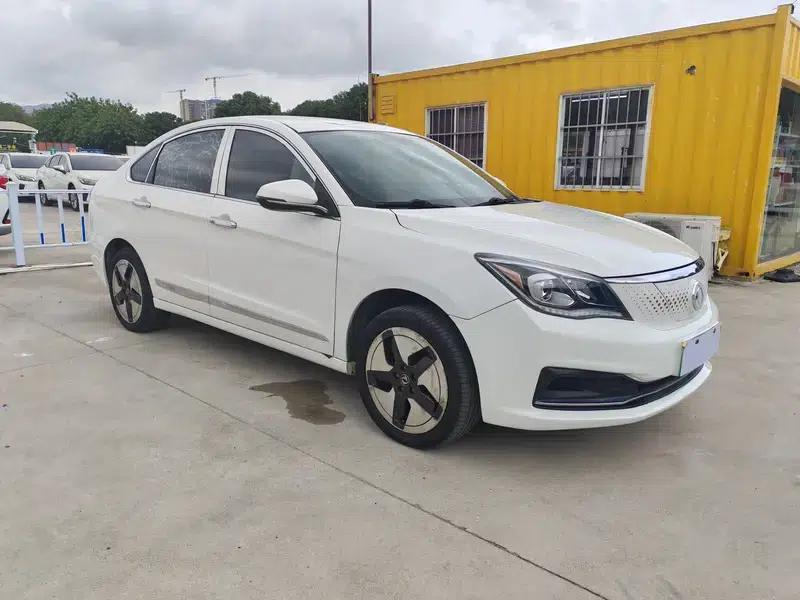 Dongfeng Fengshen E70 2021 Facelift 500 Super Enjoy Edition — миниатюра 3