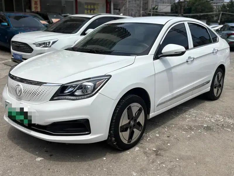 Dongfeng Fengshen E70 2022 360H Battery Swapping Edition — миниатюра 1