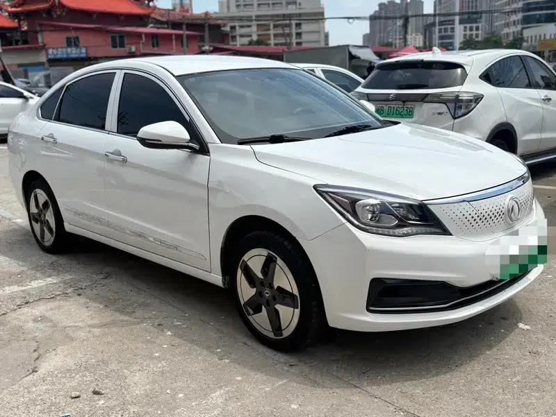 Dongfeng Fengshen E70 2022 360H Battery Swapping Edition — миниатюра 3