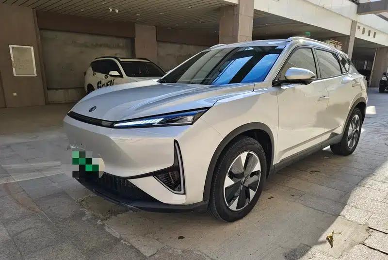 Dongfeng L7 PHEV 2025 Model, 205km Long Range Premium Edition — миниатюра 1