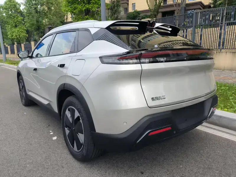 Dongfeng L7 PHEV 2025 Model, 205km Long Range Enjoyable Edition — миниатюра 4