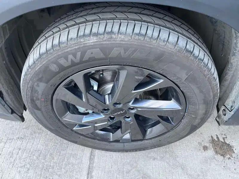 Dongfeng L7 PHEV 2025 Model, 110km Long Range Comfort Edition — миниатюра 10