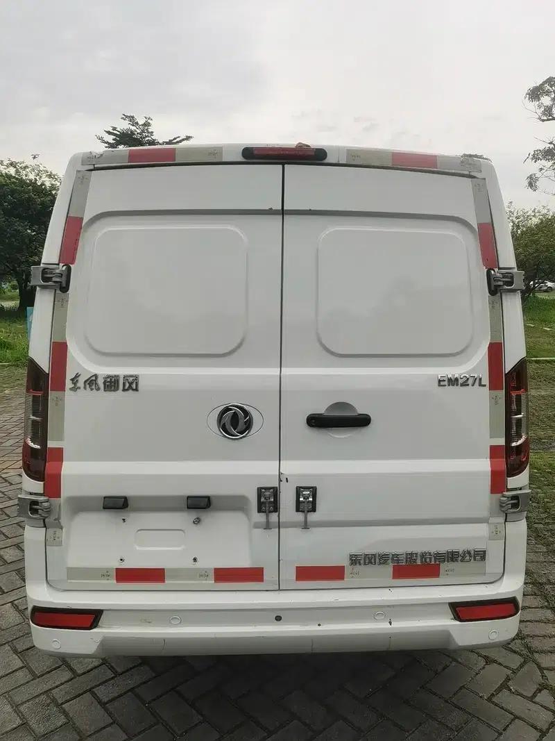 Yufeng EM27 2024 Model, Rear-wheel Drive, 2-seater, Pure Electric, Factory Customized Edition — миниатюра 6