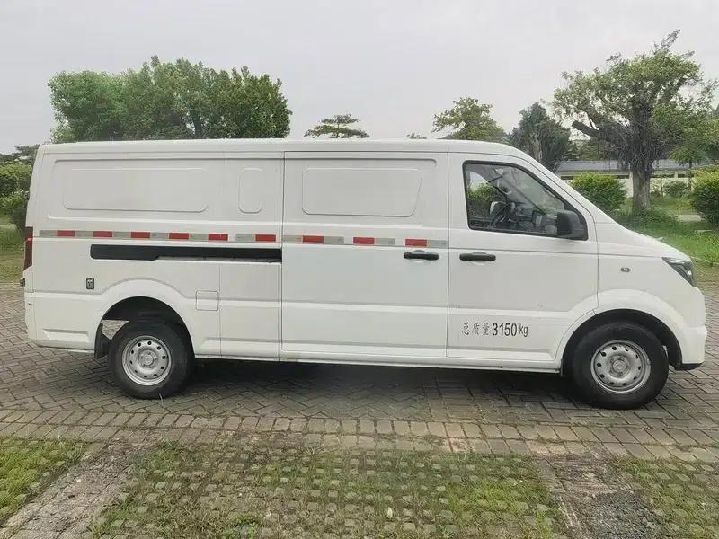 Yufeng EM27 2024 Model, Rear-wheel Drive, 2-seater, Pure Electric, Factory Customized Edition — миниатюра 8
