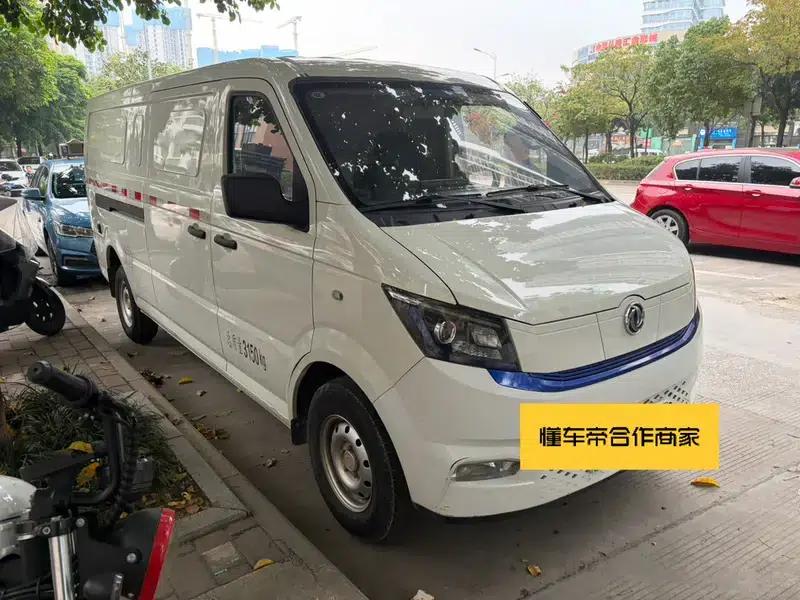 Yufeng EM27 2024 Model, Rear-wheel Drive, 2-seater, Pure Electric, Factory Customized Edition — миниатюра 2