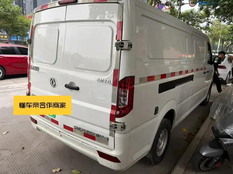 Yufeng EM27 2024 Model, Rear-wheel Drive, 2-seater, Pure Electric, Factory Customized Edition — миниатюра 4