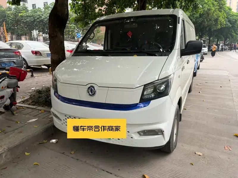 Yufeng EM27 2024 Model, Rear-wheel Drive, 2-seater, Pure Electric, Factory Customized Edition — миниатюра 5