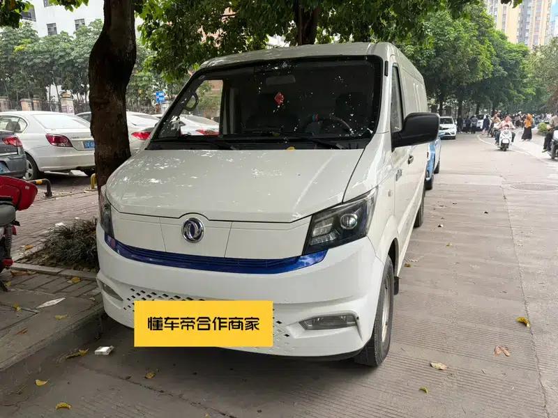Yufeng EM27 2024 Model, Rear-wheel Drive, 2-seater, Pure Electric, Factory Customized Edition — миниатюра 6