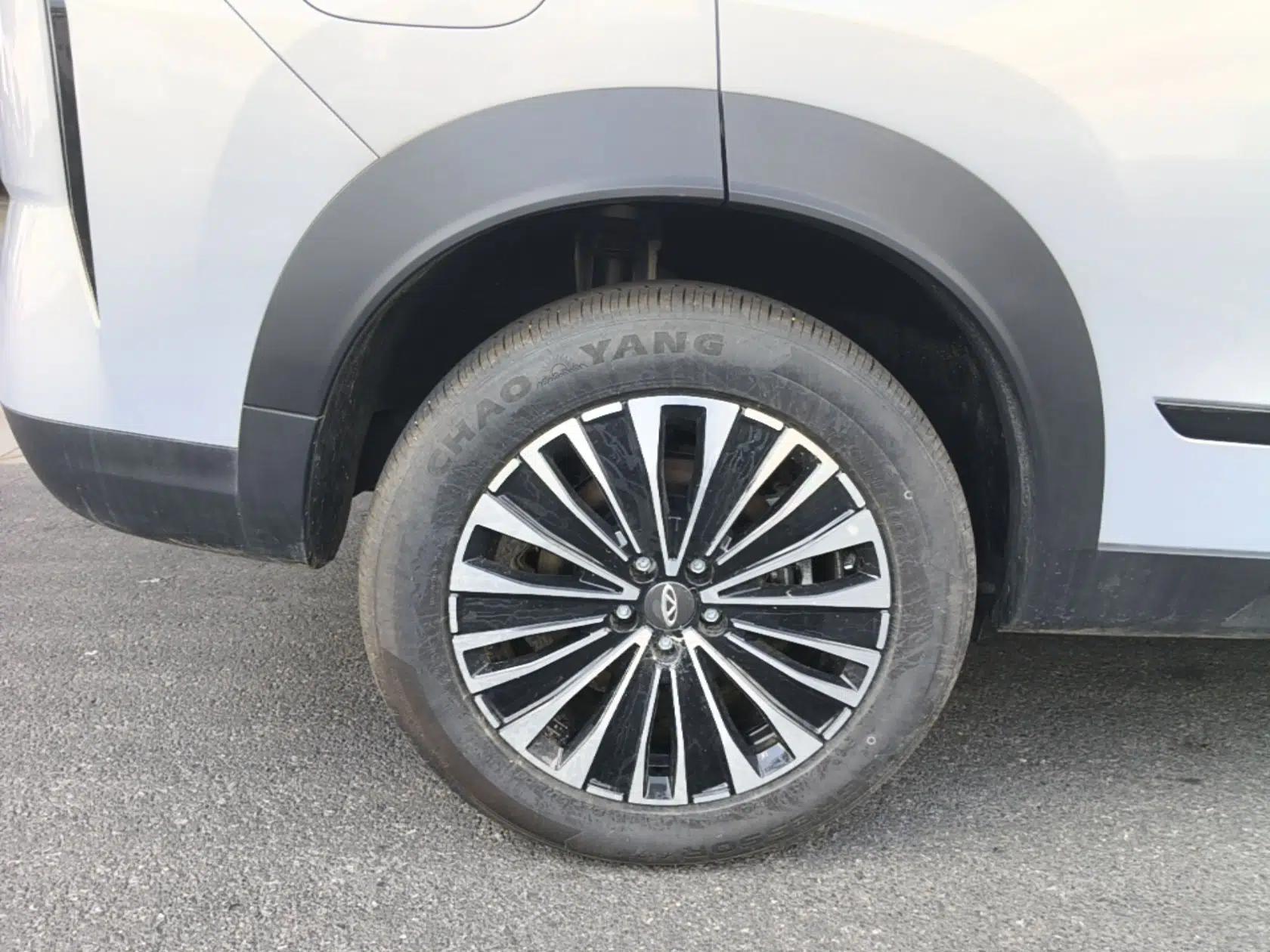 Chery Tiggo 7 C-DM 2025 1.5T 120KM Edition — миниатюра 11