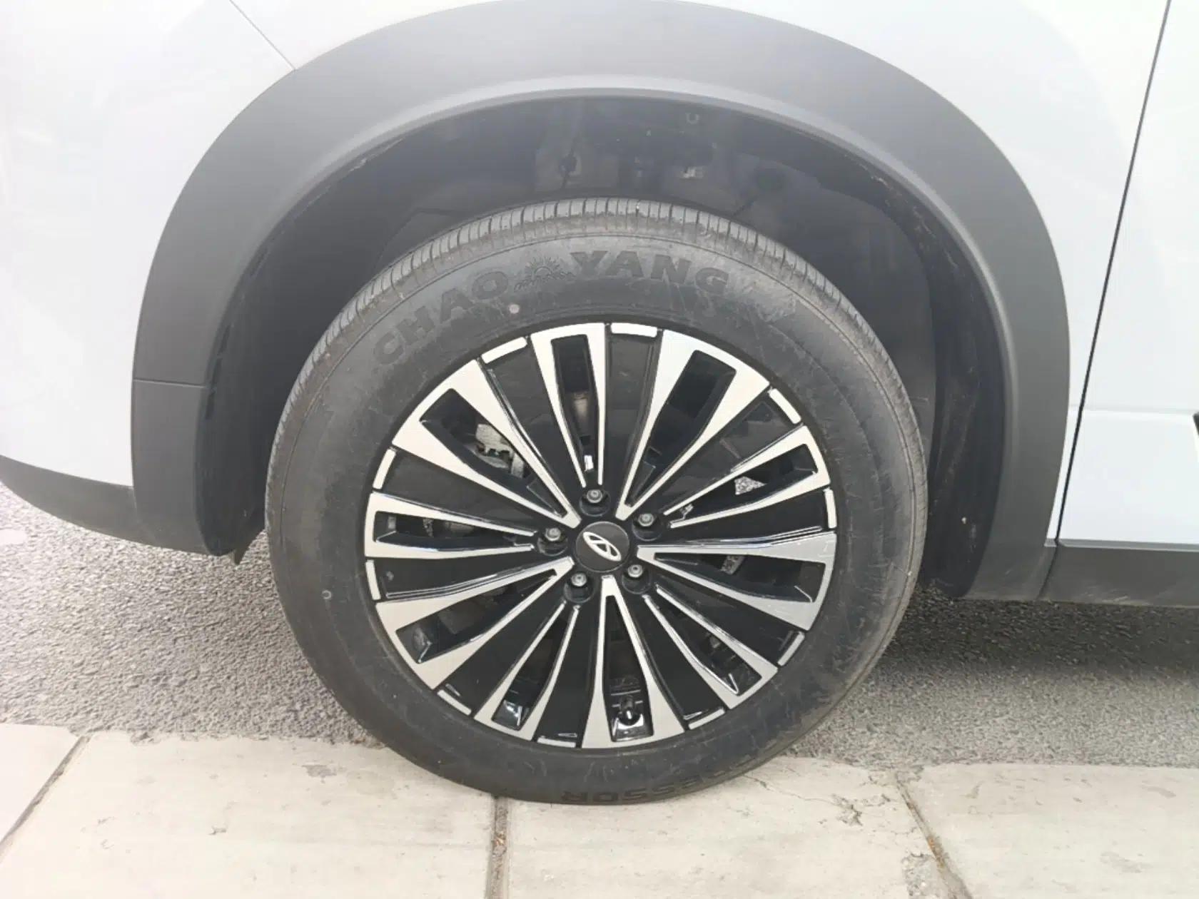 Chery Tiggo 7 C-DM 2025 1.5T 120KM Edition — миниатюра 10