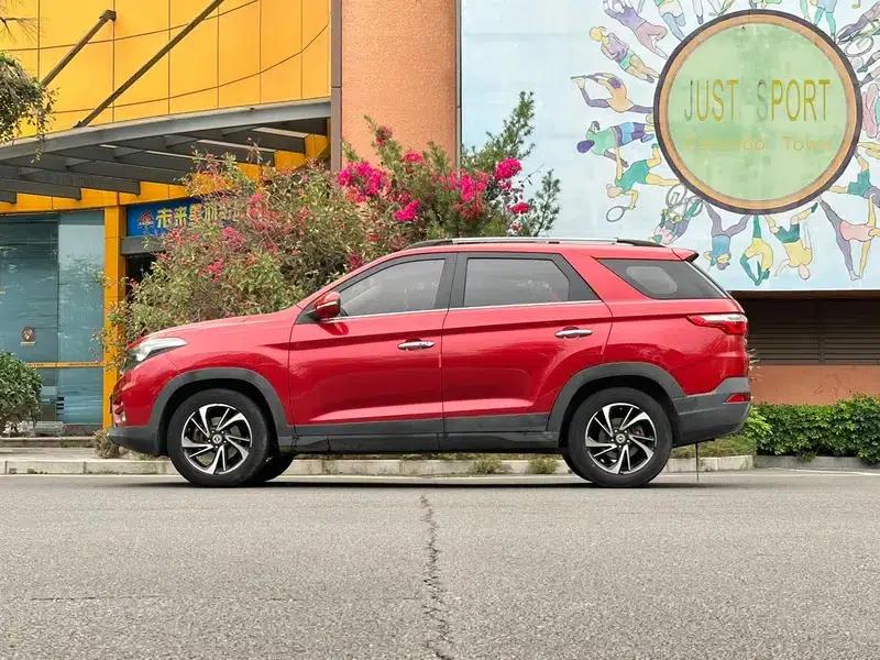 Fengguang S560 2018 Model 1.8L CVT Smart Connected 7-Seater — миниатюра 3