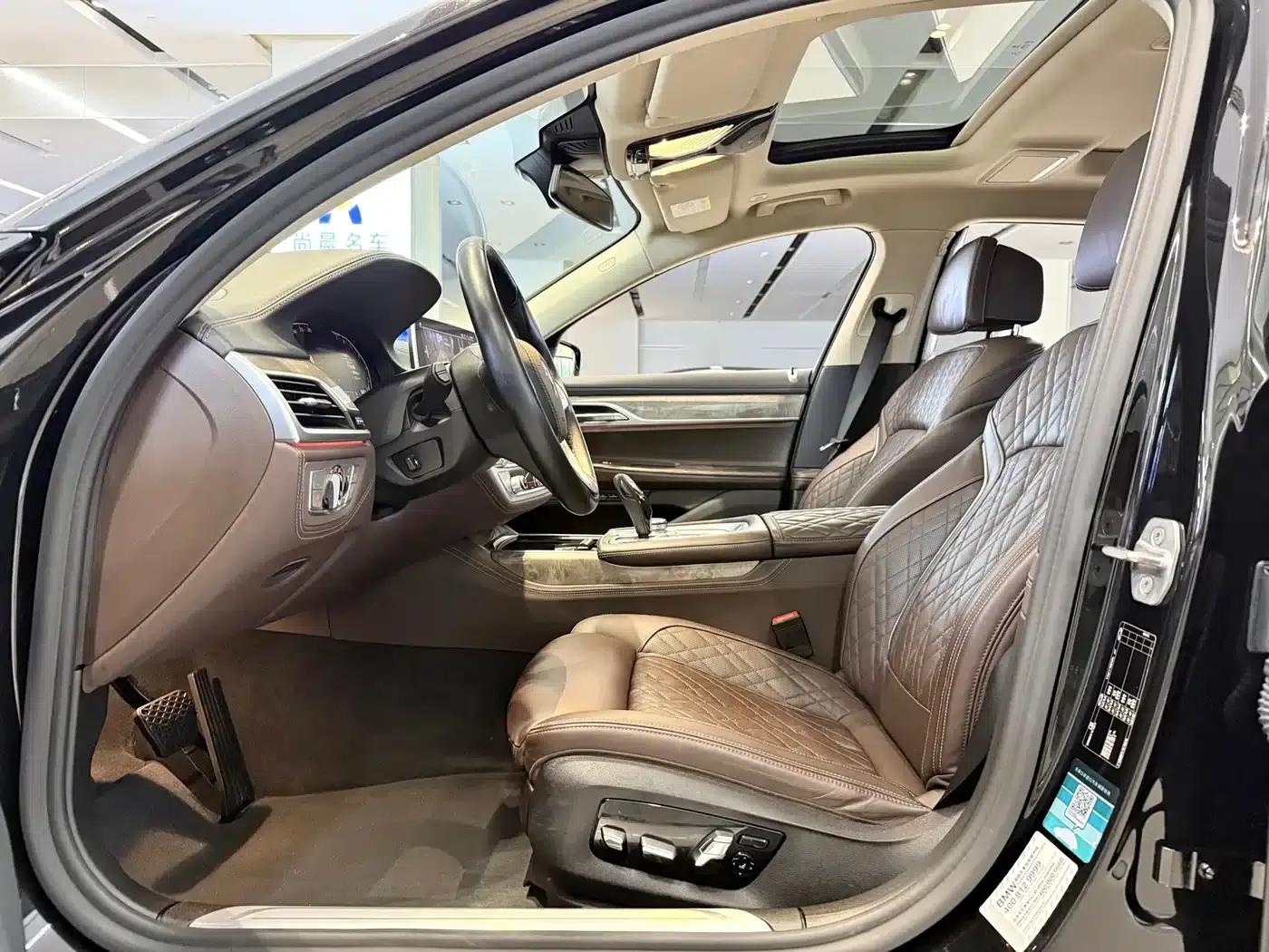 2021 BMW 7 Series 740Li Leading Luxury Package — миниатюра 6