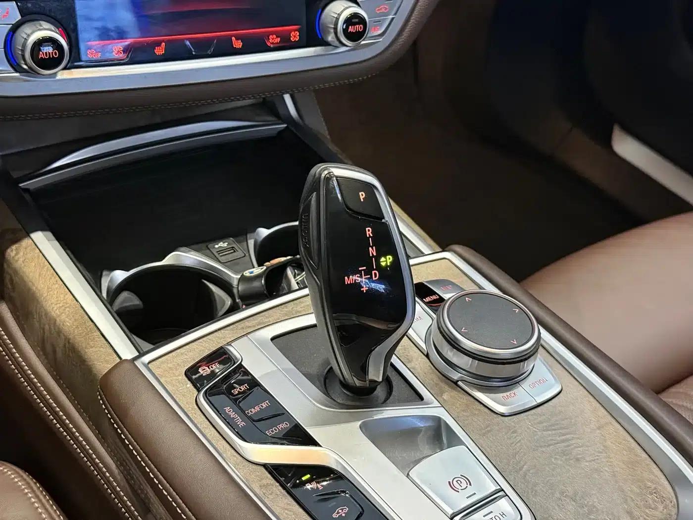 2021 BMW 7 Series 740Li Leading Luxury Package — миниатюра 9