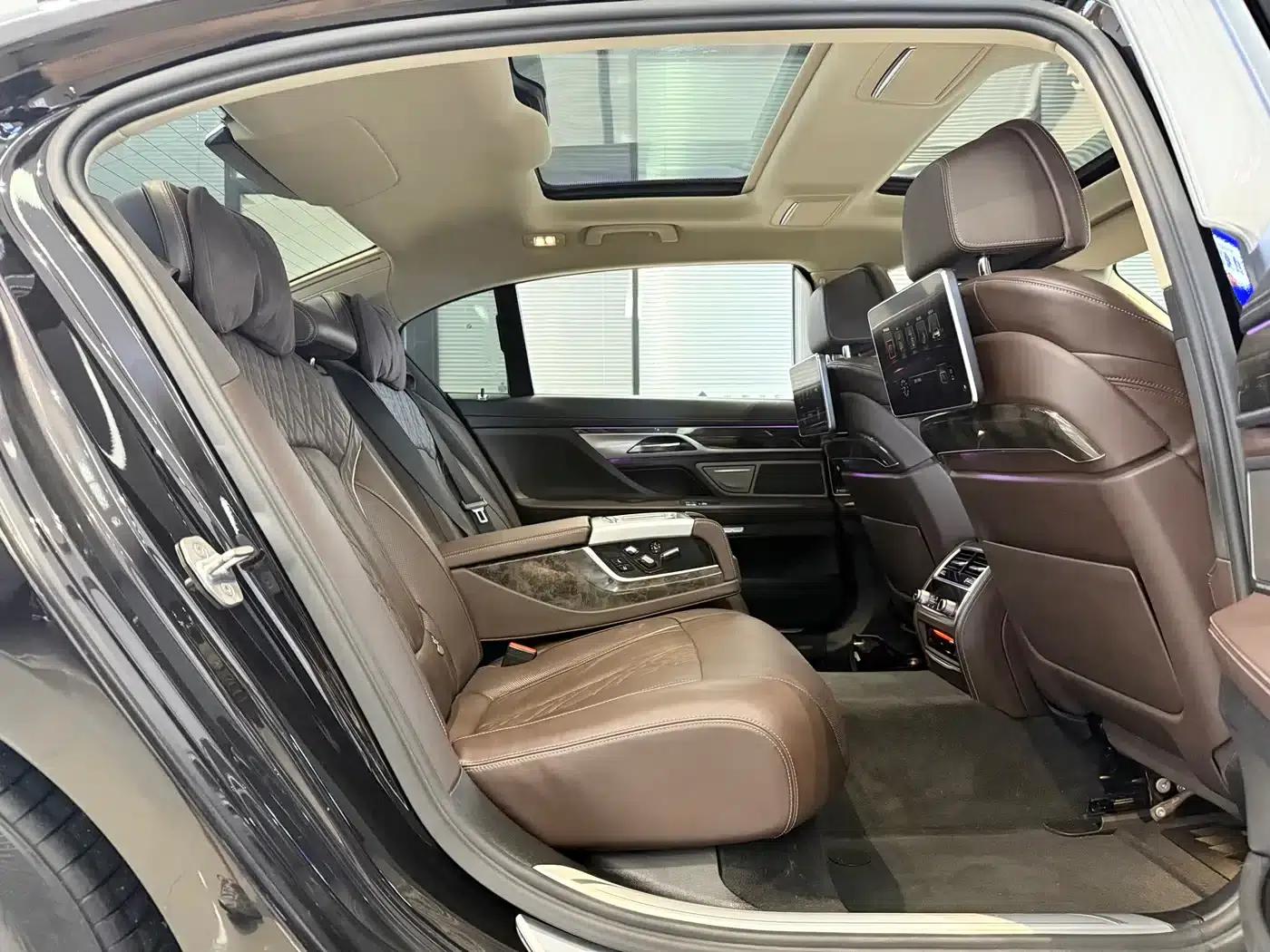 2016 BMW 7 Series 730Li Luxury — миниатюра 12