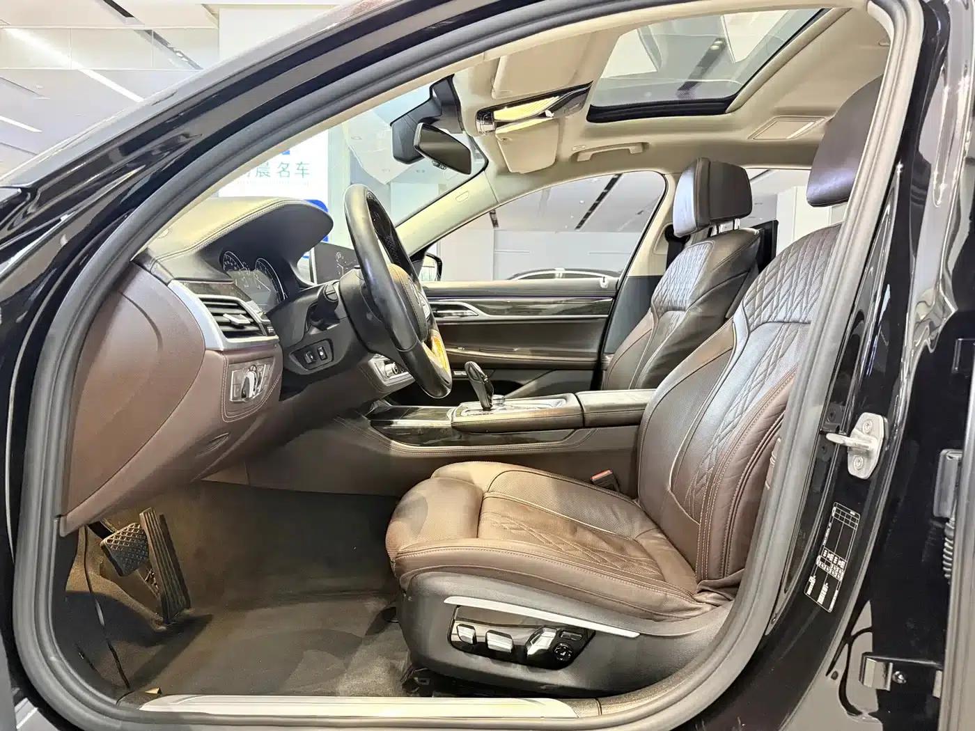 2016 BMW 7 Series 730Li Luxury — миниатюра 6