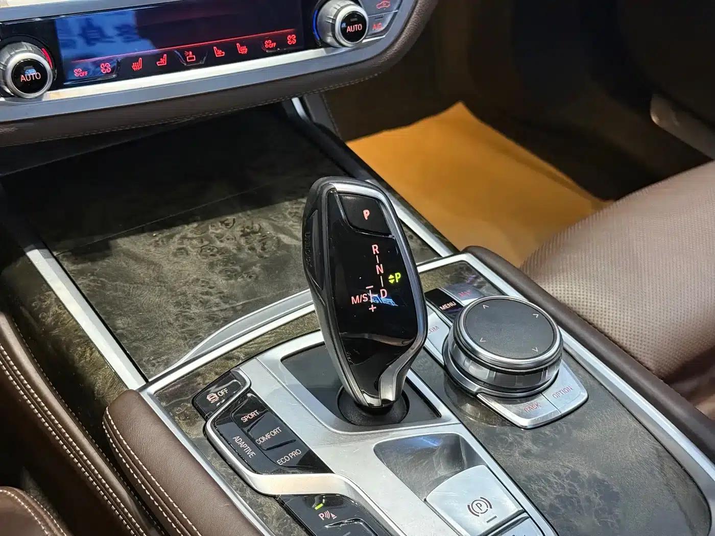 2016 BMW 7 Series 730Li Luxury — миниатюра 9