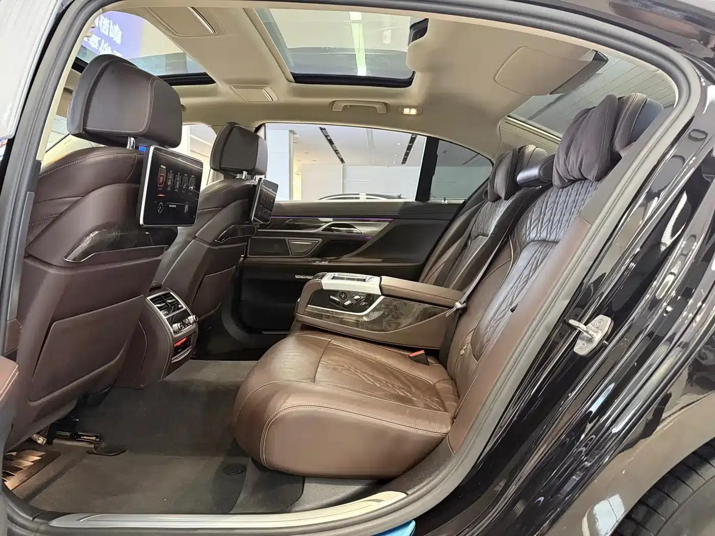 2016 BMW 7 Series 730Li Luxury — миниатюра 10