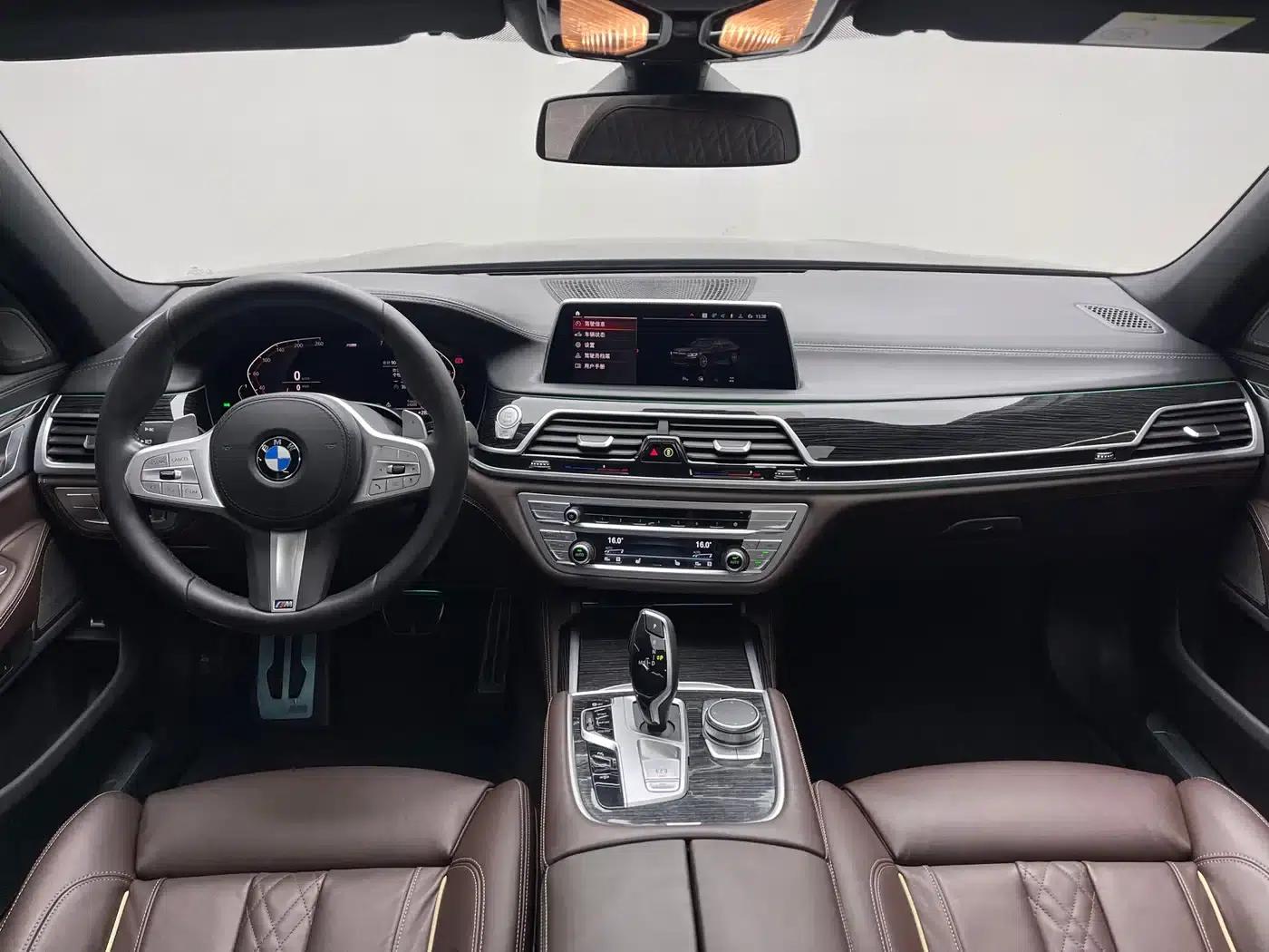 2019 BMW 7 Series Facelift 730Li M Sport Package — миниатюра 13