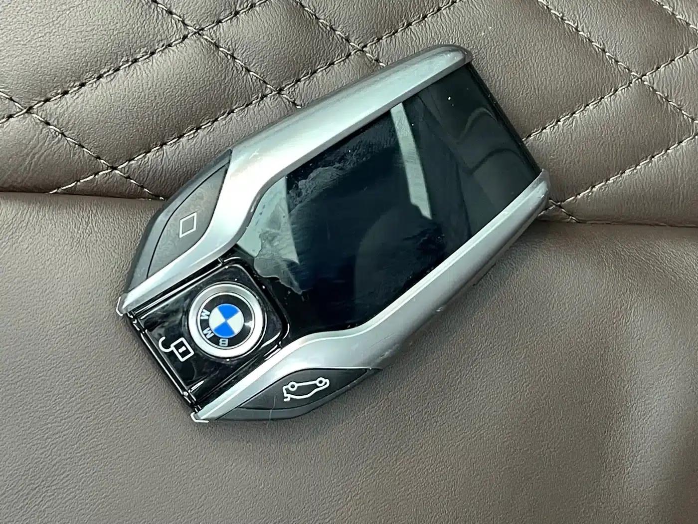 2019 BMW 7 Series Facelift 730Li M Sport Package — миниатюра 15