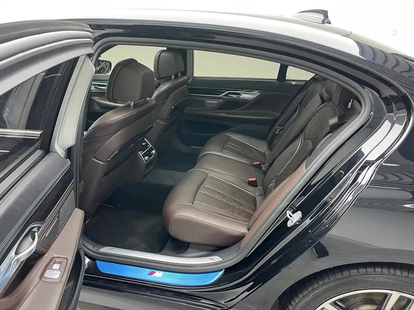 2019 BMW 7 Series Facelift 730Li M Sport Package — миниатюра 17