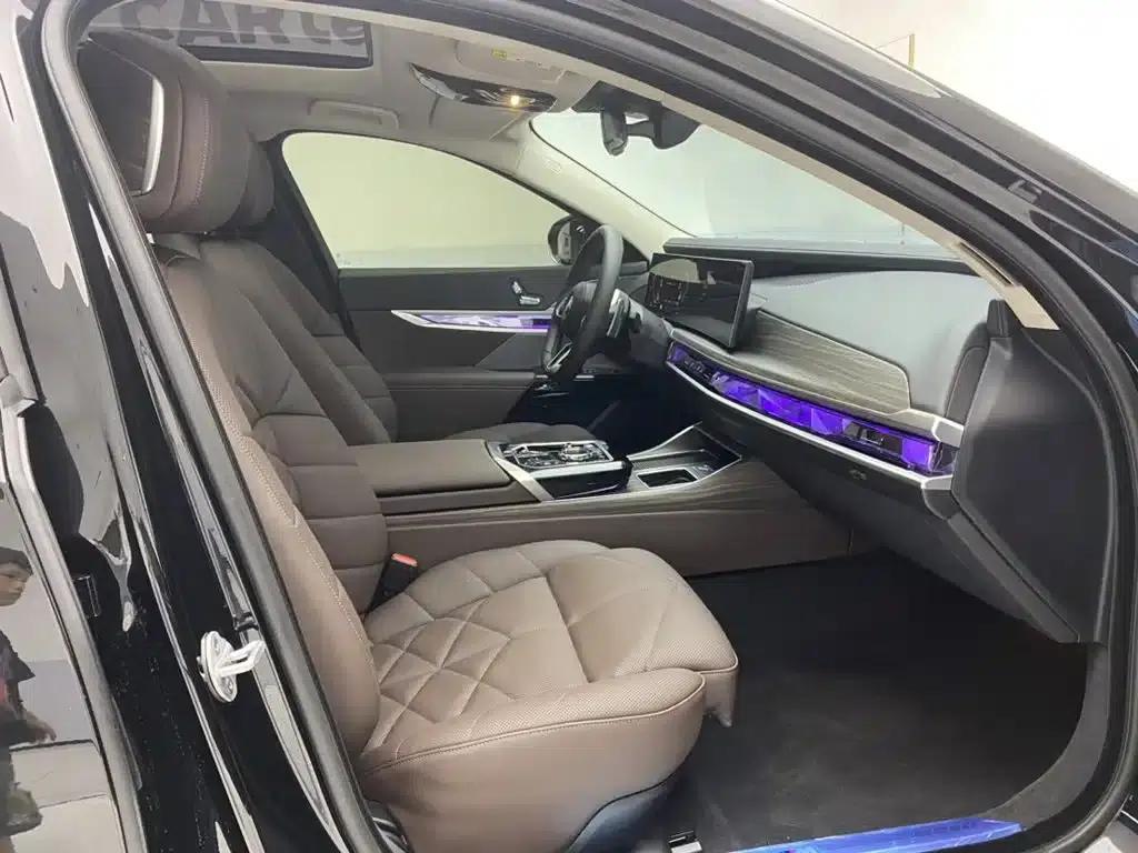 2023 BMW 7 Series 740Li Leading Edition M Sport Package — миниатюра 18