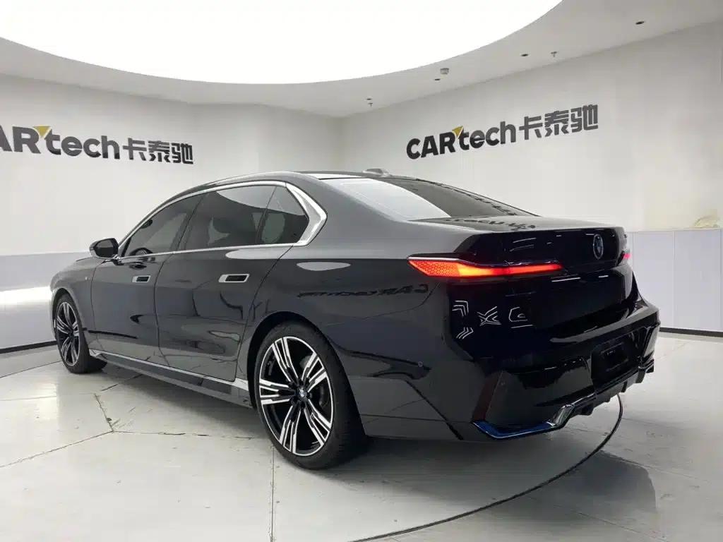 2023 BMW 7 Series 740Li Leading Edition M Sport Package — миниатюра 7