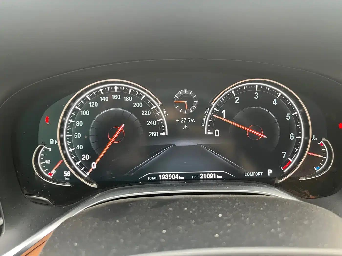 2016 BMW 7 Series 740Li Leading Edition — миниатюра 14