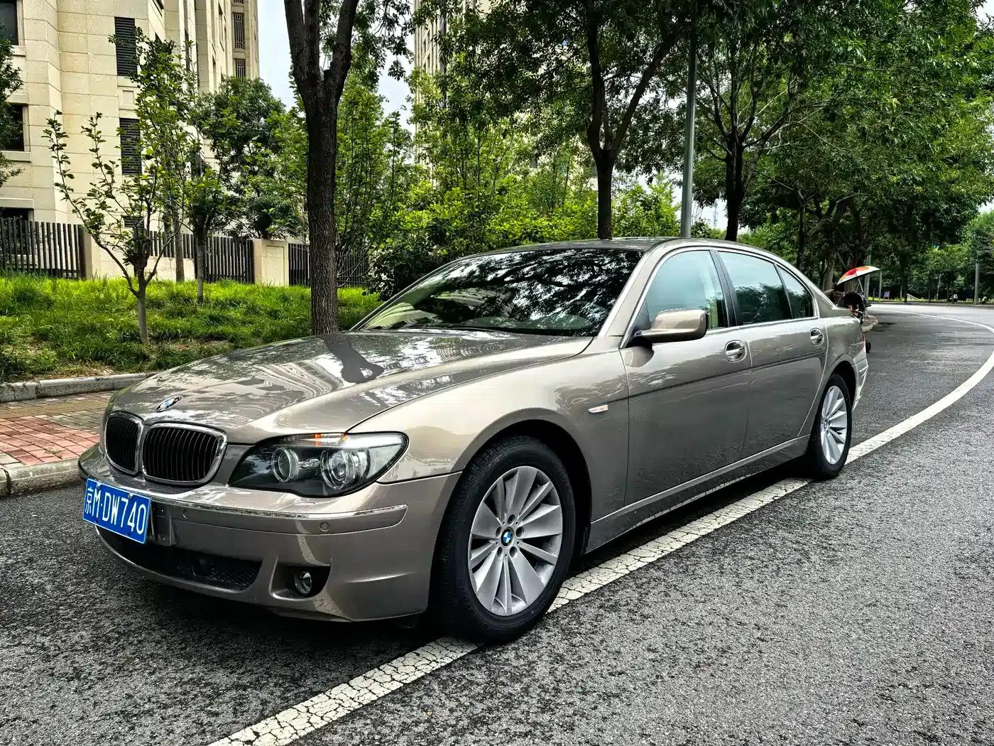 BMW 7 Series 2005 740Li — миниатюра 1