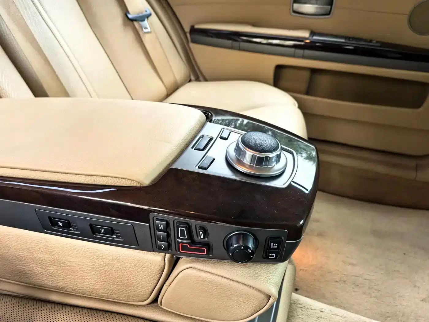 BMW 7 Series 2005 740Li — миниатюра 4