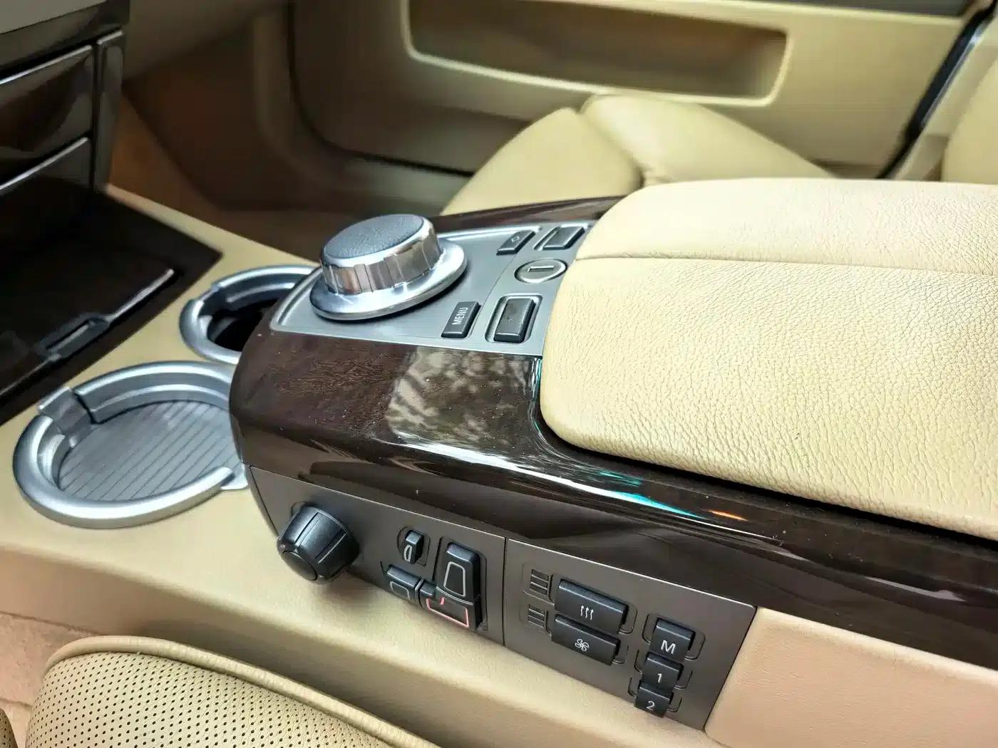 BMW 7 Series 2005 740Li — миниатюра 8