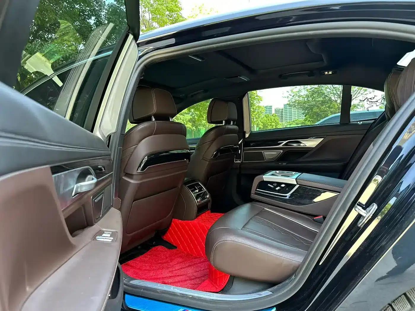2021 BMW 7 Series 740Li Leading Edition M Sport Package — миниатюра 7