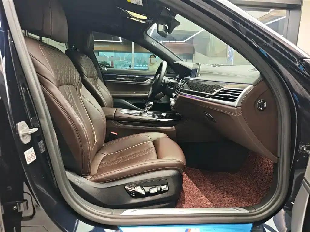 2019 BMW 7 Series Facelift 730Li M Sport Package — миниатюра 11