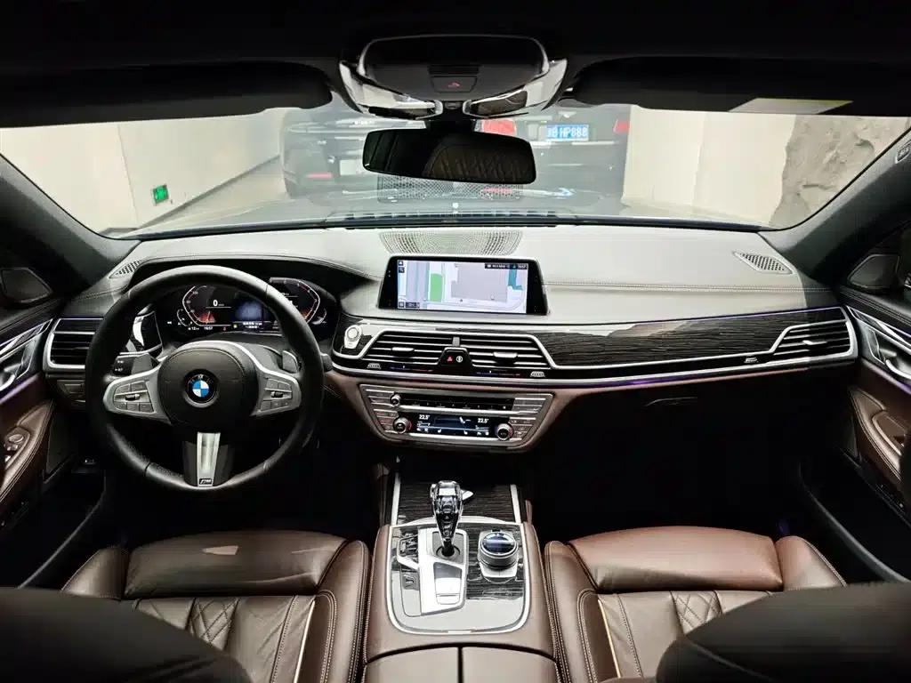2019 BMW 7 Series Facelift 730Li M Sport Package — миниатюра 13