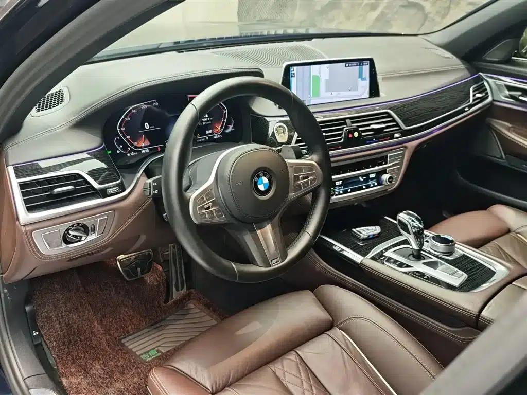 2019 BMW 7 Series Facelift 730Li M Sport Package — миниатюра 6
