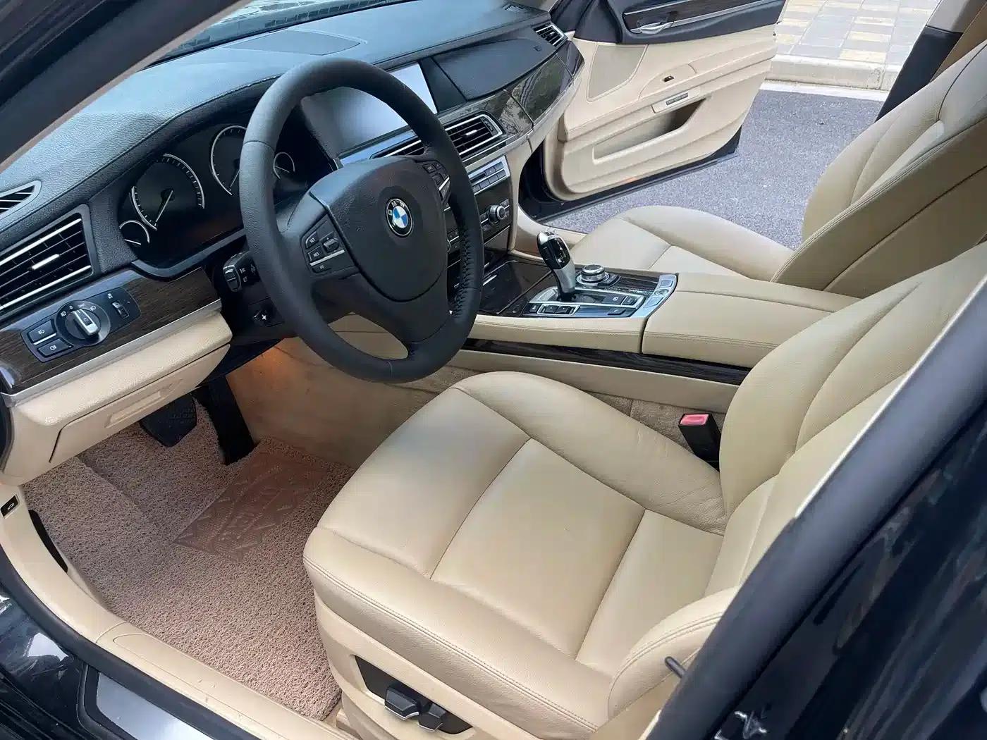 BMW 7 Series 2009 740Li Luxury — миниатюра 6