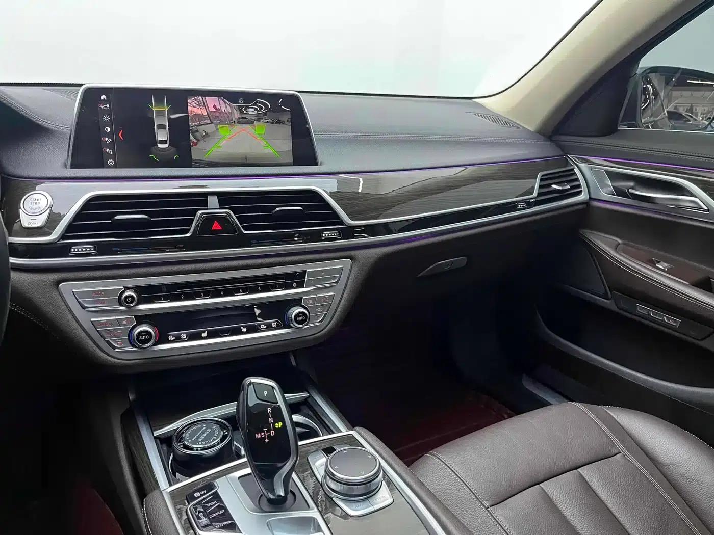 2018 BMW 7 Series 730Li Leading Excellence Package — миниатюра 15